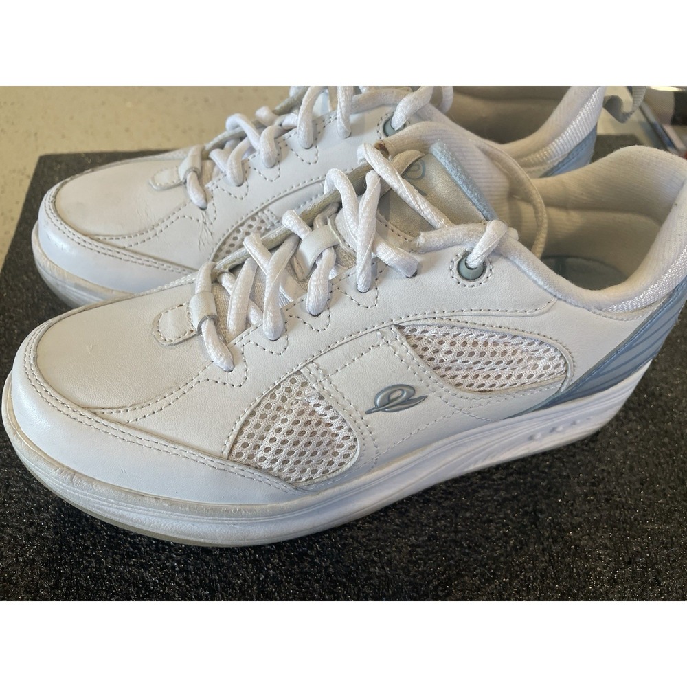 Easy Spirit AntiGravity Tennis Shoes "Seesmaralda" - White- Size 6.5 Women